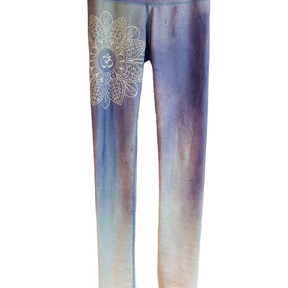 💕🧘♂️FAY WITH LOVE SMALL PURPLE WHITE MANDALA YOGA LEGGINS POLYESTER💕🧘🏼♀️ - Picture 2 of 10
